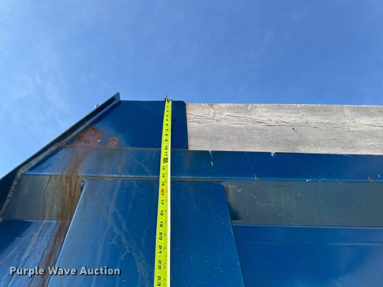 image for item DV2544 2004 International 7600 dump truck