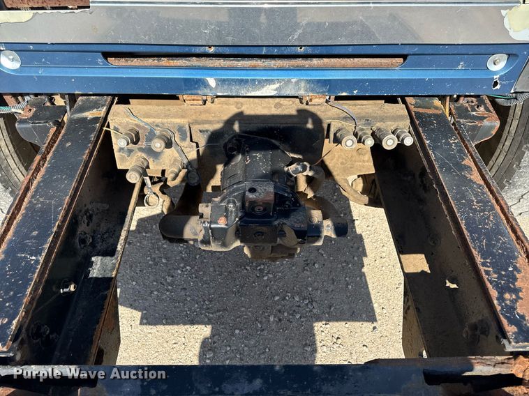 image for item DV2544 2004 International 7600 dump truck