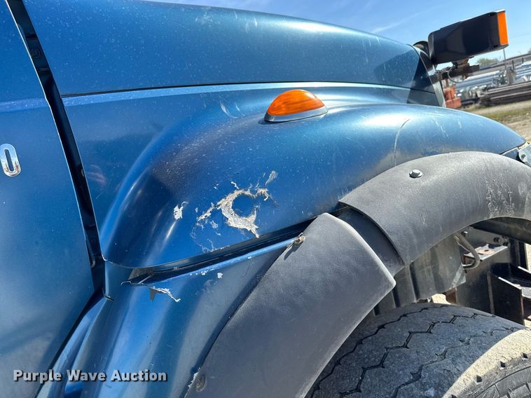 image for item DV2544 2004 International 7600 dump truck