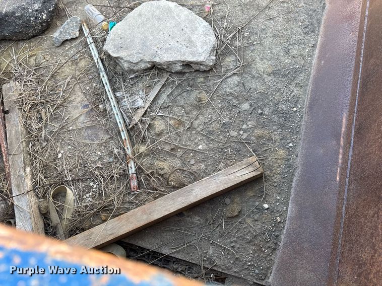 image for item DV2544 2004 International 7600 dump truck