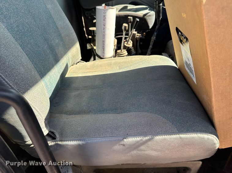 image for item DV2544 2004 International 7600 dump truck