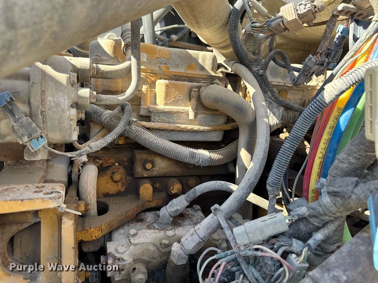 image for item DV2544 2004 International 7600 dump truck