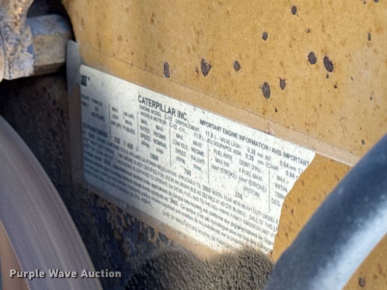 image for item DV2544 2004 International 7600 dump truck