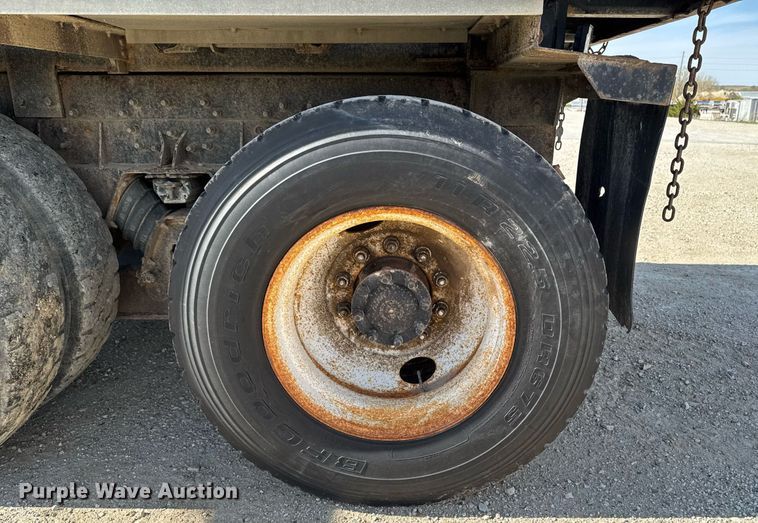 image for item DV2544 2004 International 7600 dump truck