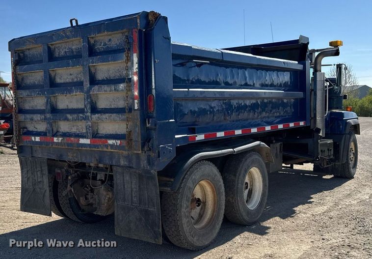 image for item DV2545 2000 Mack RD688S dump truck