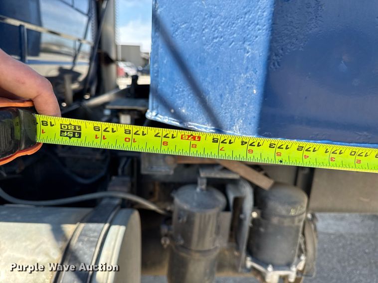 image for item DV2545 2000 Mack RD688S dump truck