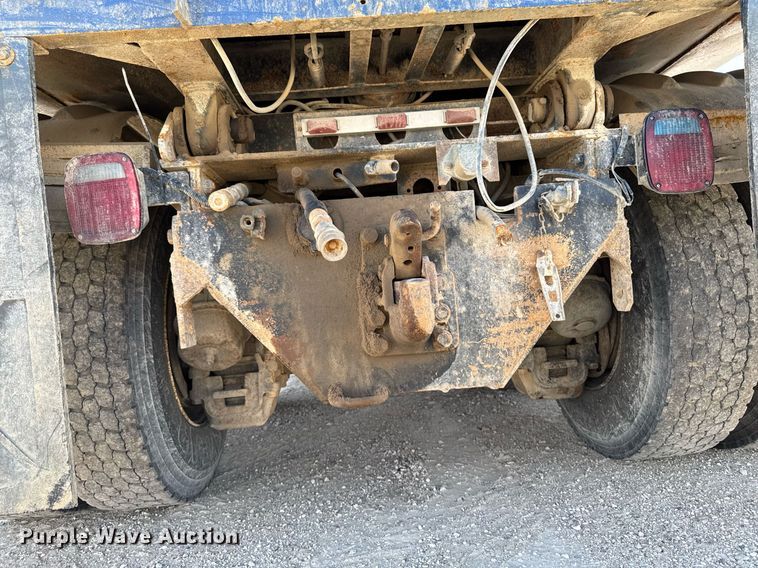 image for item DV2545 2000 Mack RD688S dump truck
