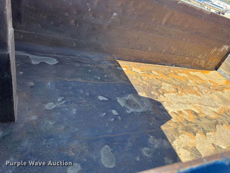 image for item DV2545 2000 Mack RD688S dump truck