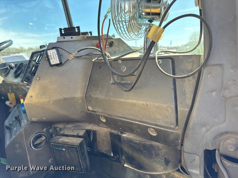 image for item DV2545 2000 Mack RD688S dump truck