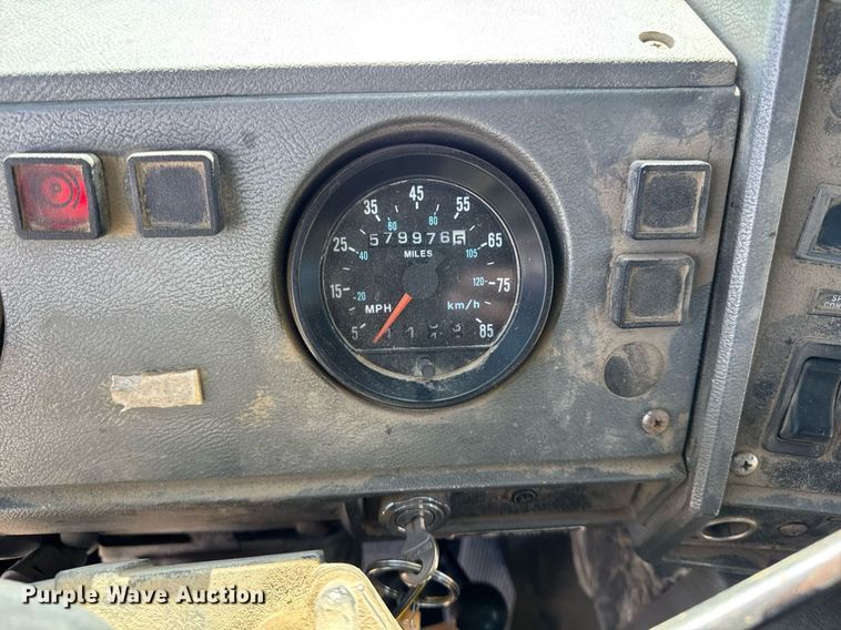 image for item DV2545 2000 Mack RD688S dump truck