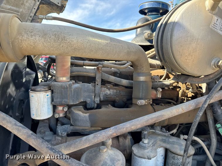 image for item DV2545 2000 Mack RD688S dump truck