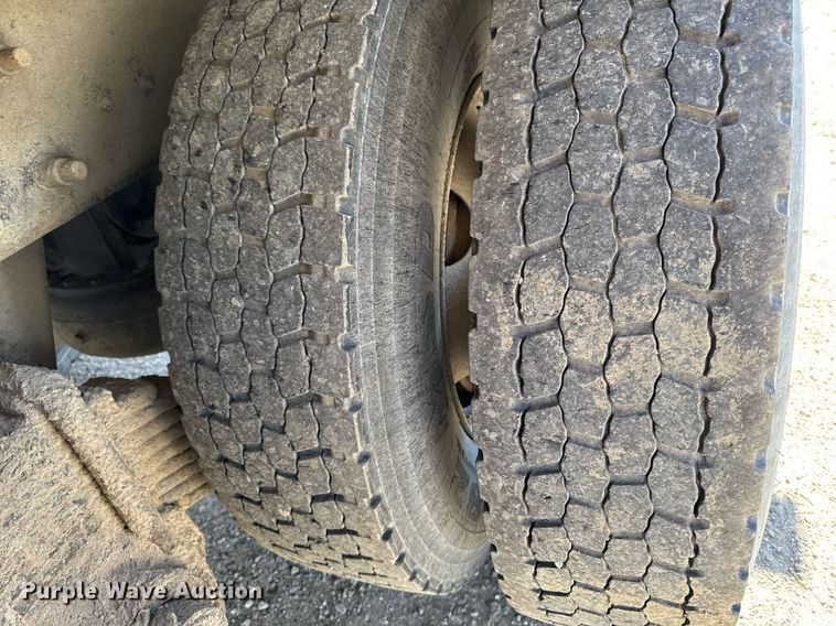 image for item DV2545 2000 Mack RD688S dump truck