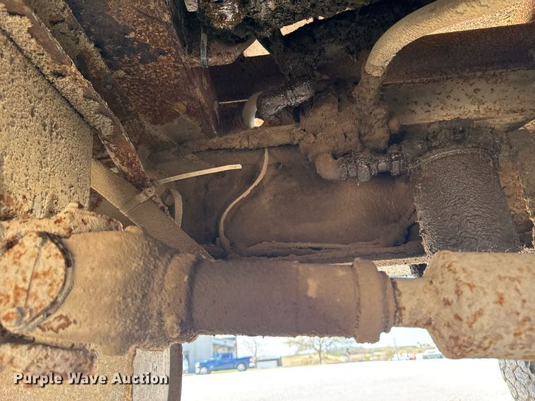 image for item DV2546 1987 International 1954 dump truck