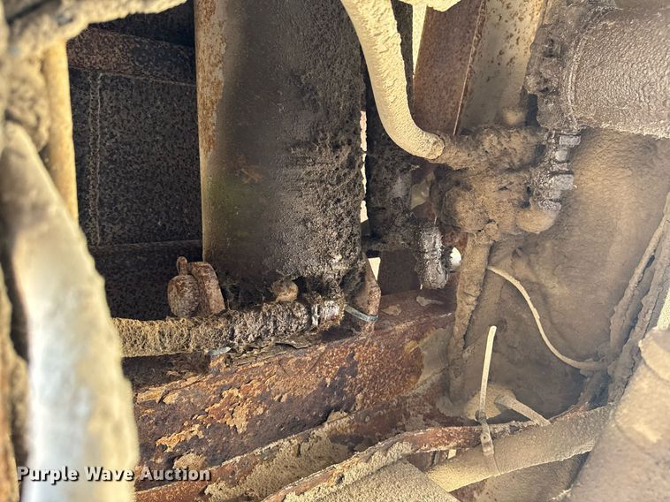 image for item DV2546 1987 International 1954 dump truck