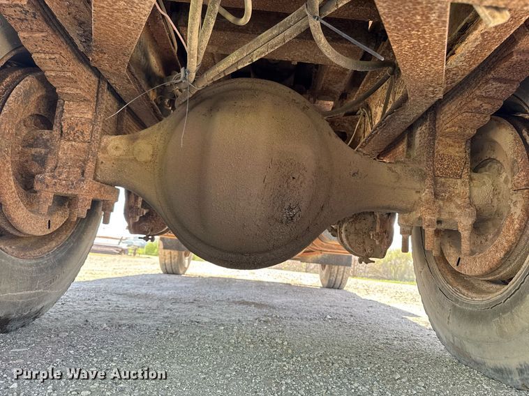 image for item DV2546 1987 International 1954 dump truck