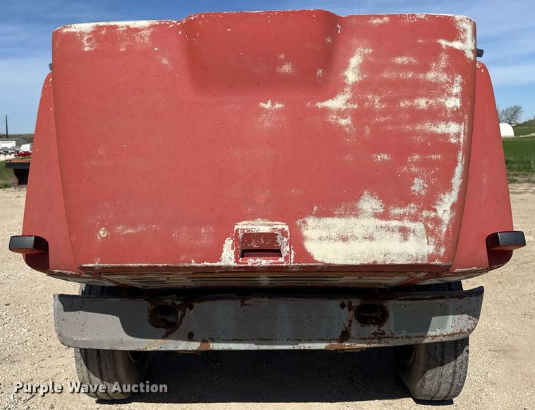 image for item DV2546 1987 International 1954 dump truck