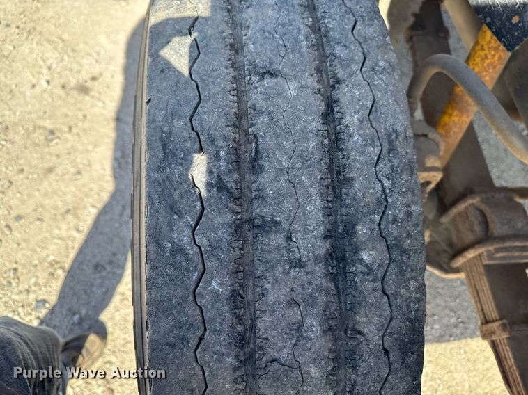 image for item DV2546 1987 International 1954 dump truck