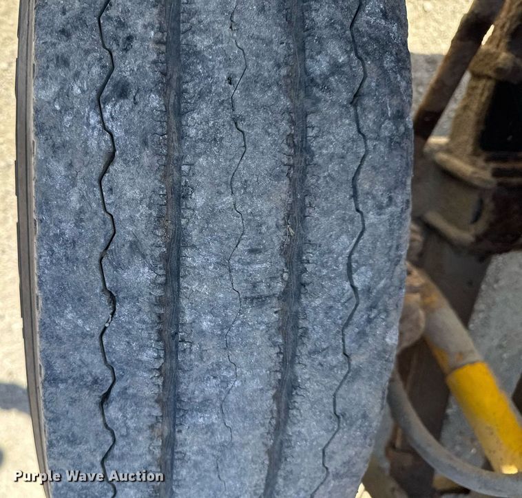 image for item DV2546 1987 International 1954 dump truck