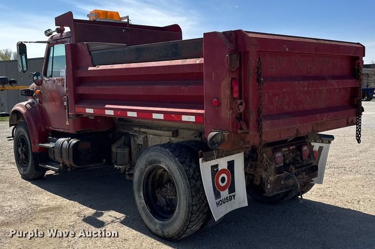 image for item DV2547 1990 International 4900 dump truck