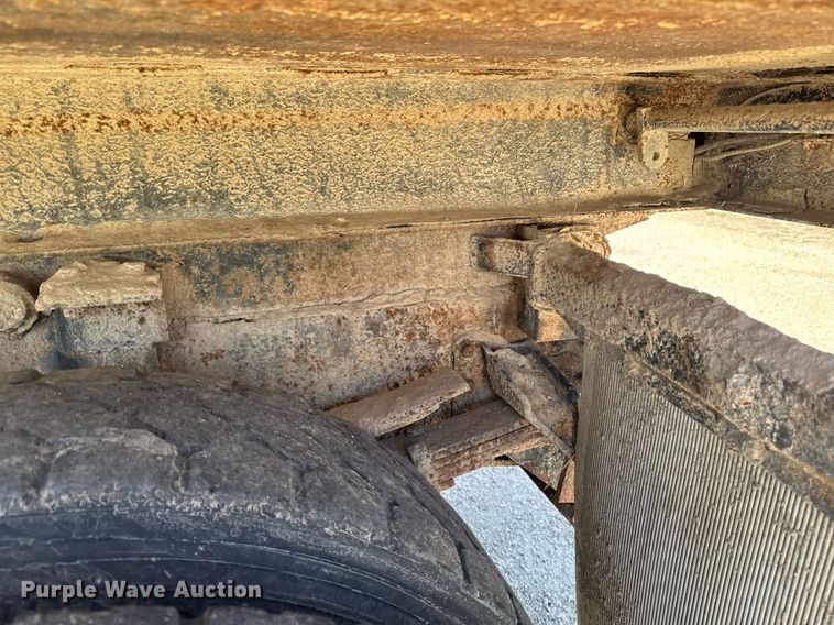 image for item DV2547 1990 International 4900 dump truck