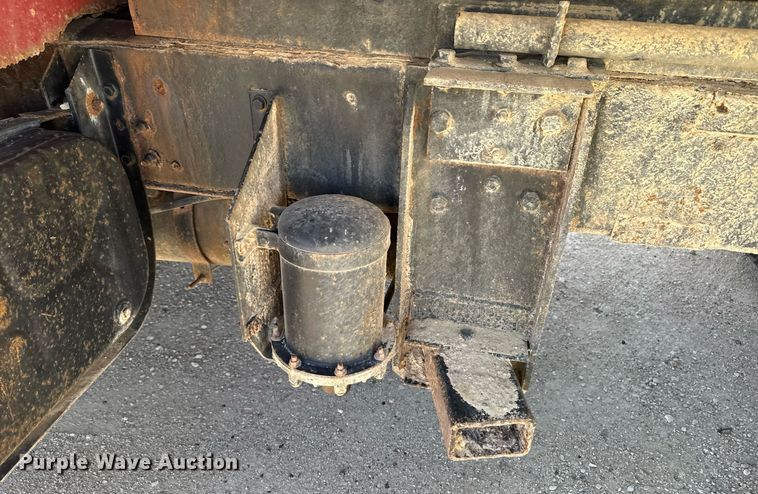 image for item DV2547 1990 International 4900 dump truck