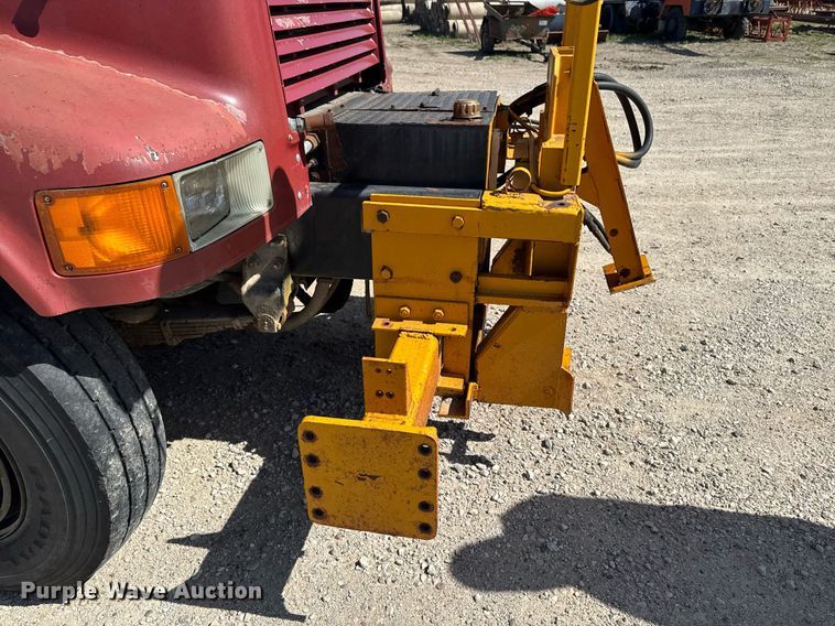 image for item DV2547 1990 International 4900 dump truck