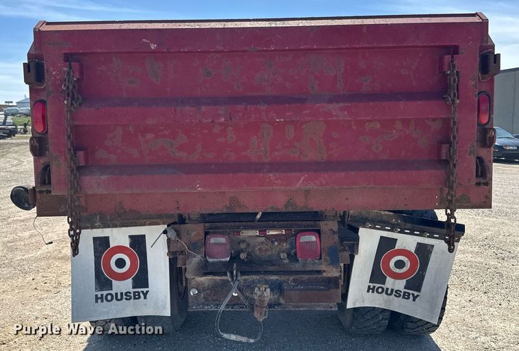 image for item DV2547 1990 International 4900 dump truck