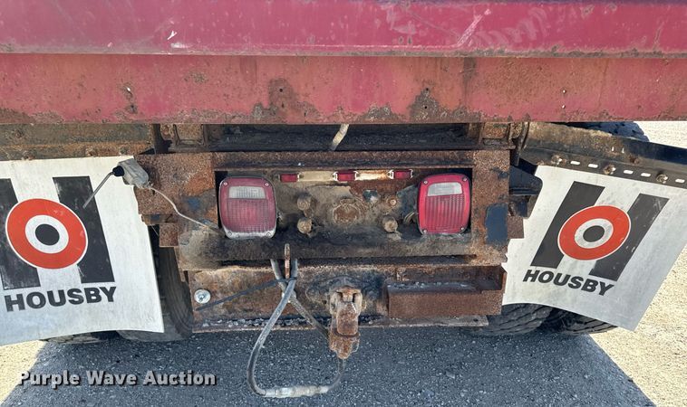 image for item DV2547 1990 International 4900 dump truck