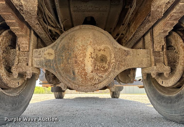 image for item DV2547 1990 International 4900 dump truck