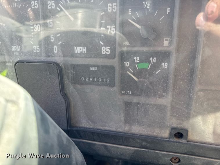 image for item DV2547 1990 International 4900 dump truck