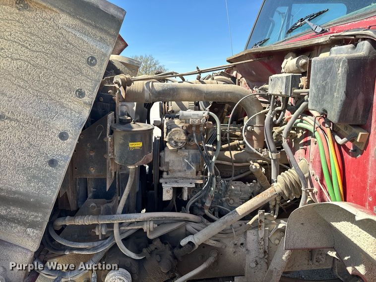 image for item DV2547 1990 International 4900 dump truck