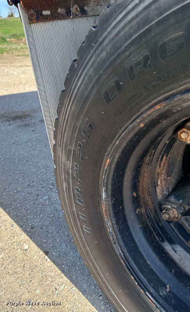 image for item DV2547 1990 International 4900 dump truck