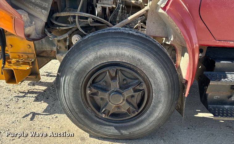 image for item DV2547 1990 International 4900 dump truck