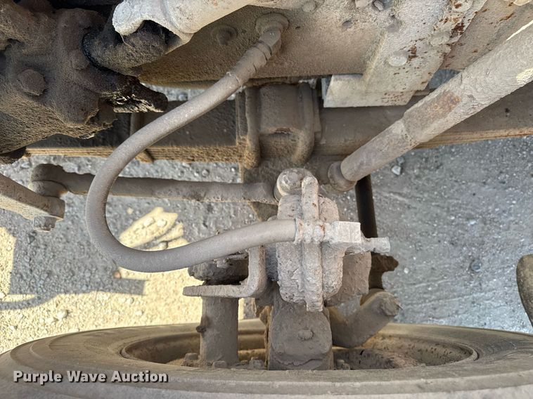 image for item DV2547 1990 International 4900 dump truck