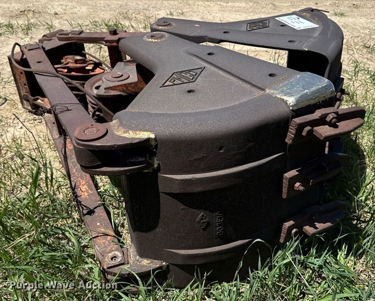 image for item DV2551 PMCO clamshell bucket