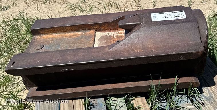 image for item DV2552 Pile driver