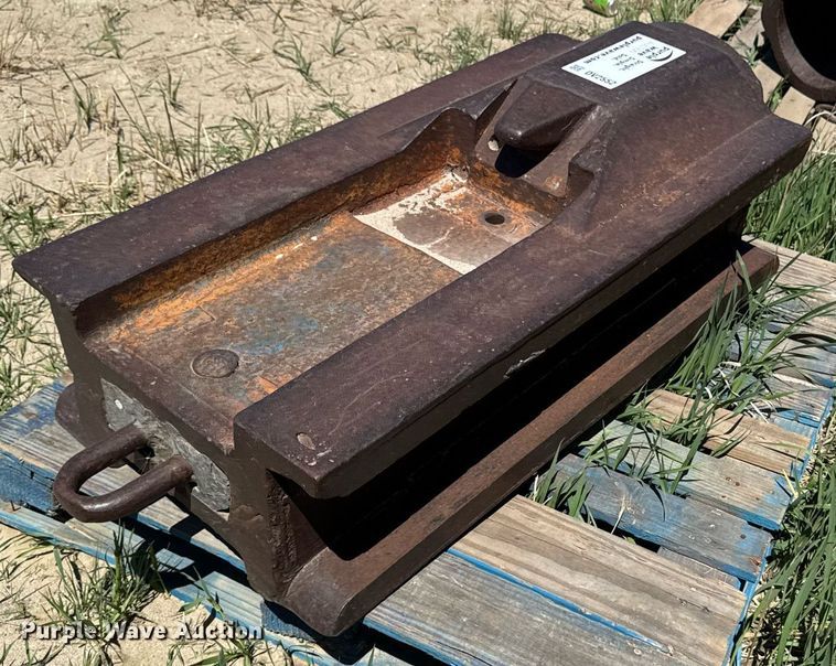 image for item DV2552 Pile driver