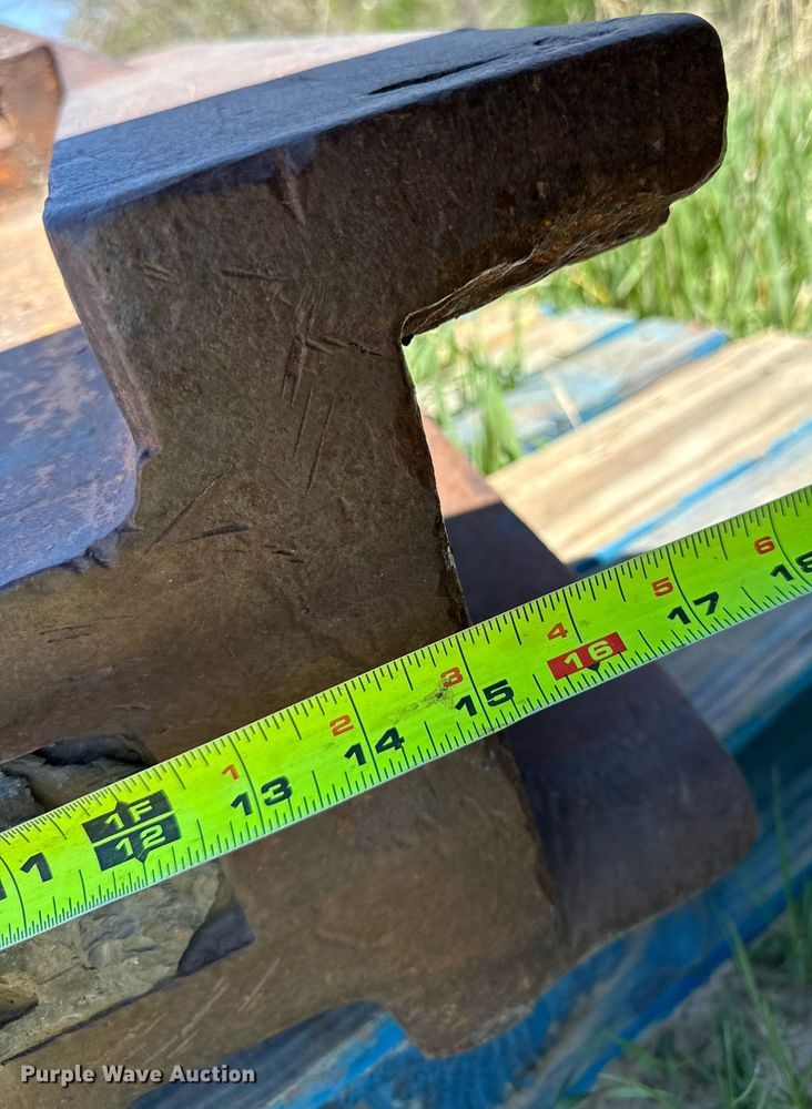 image for item DV2552 Pile driver