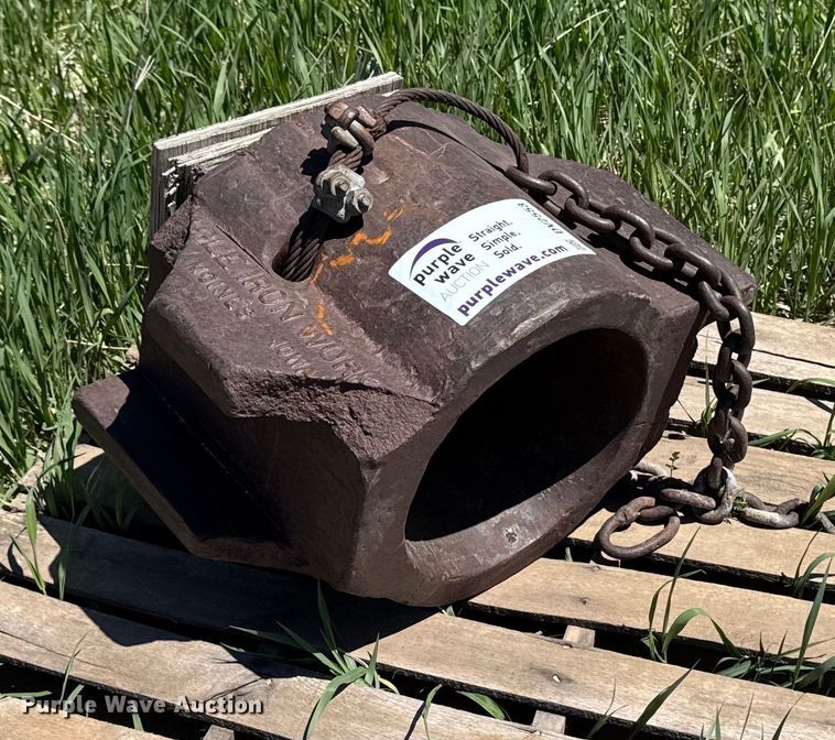 image for item DV2553 Eagle Iron Works pile driver