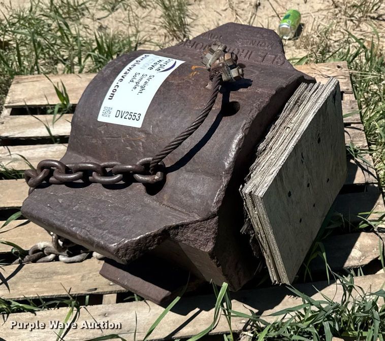 image for item DV2553 Eagle Iron Works pile driver