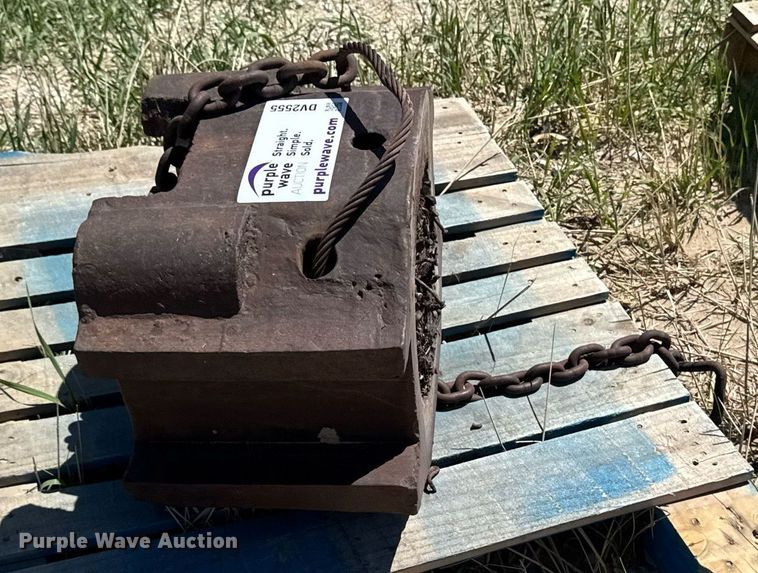 image for item DV2555 Pile driver