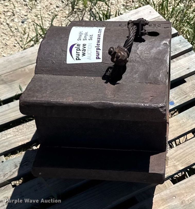 image for item DV2556 Eagle Iron Works pile driver