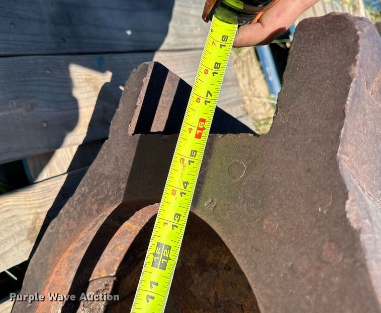 image for item DV2556 Eagle Iron Works pile driver