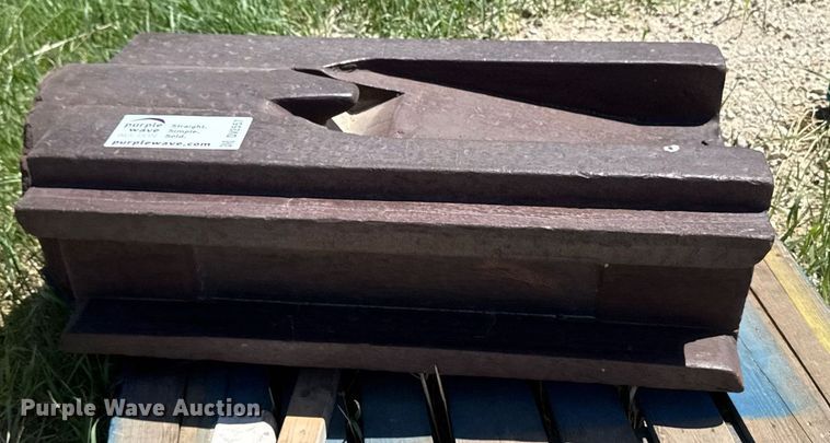 image for item DV2557 Pile driver