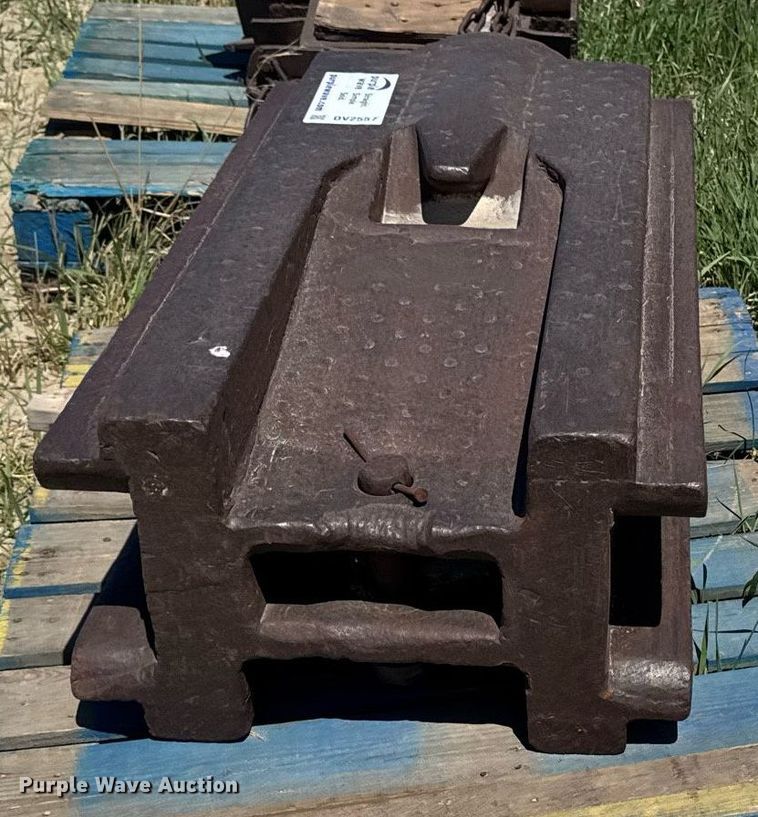 image for item DV2557 Pile driver