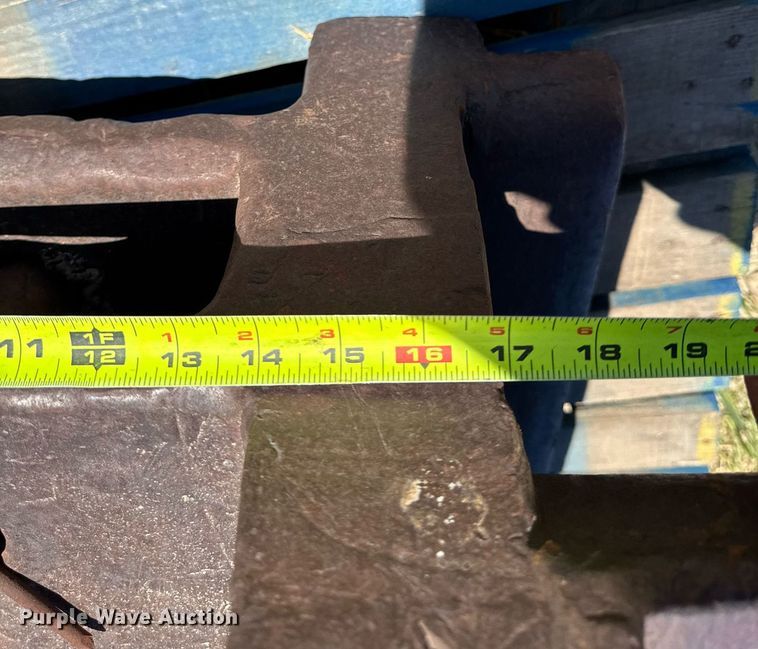 image for item DV2557 Pile driver