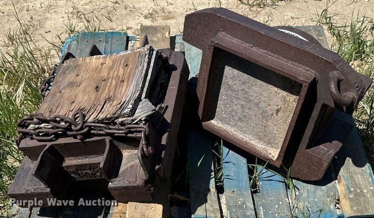 image for item DV2558 (2) pile drivers