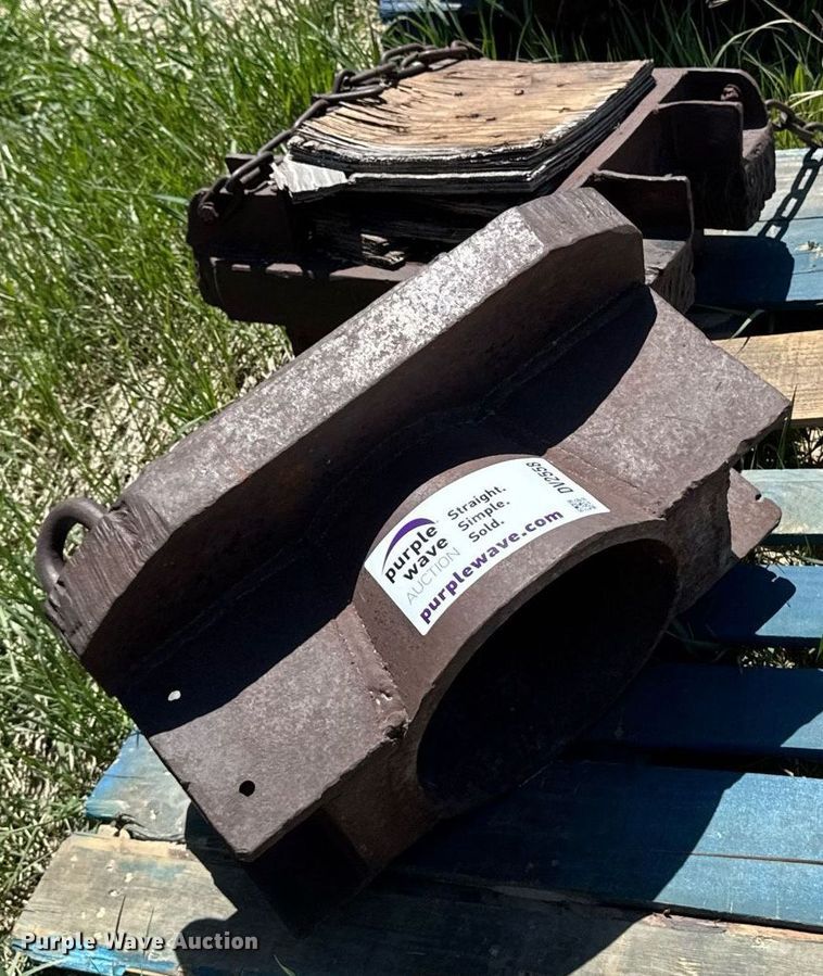 image for item DV2558 (2) pile drivers