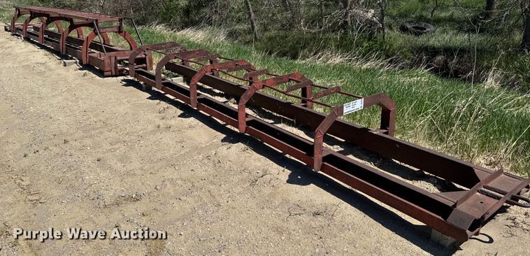 image for item DV2560 (2) pile driver frames