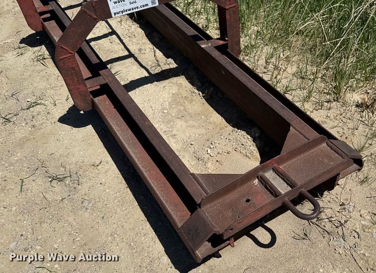 image for item DV2560 (2) pile driver frames